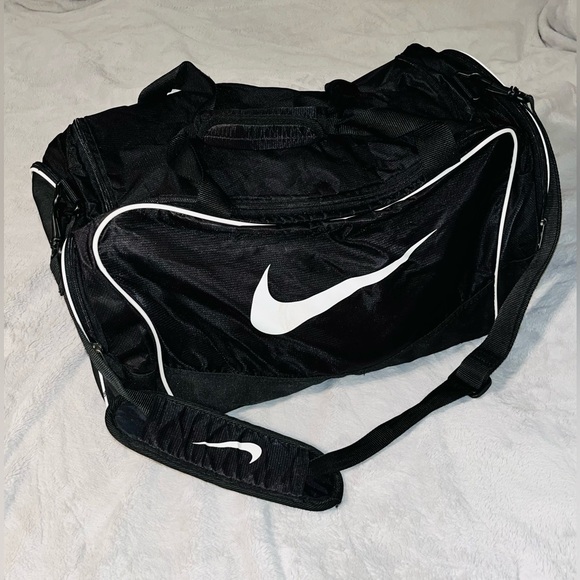 NIKE Sports Duffle Gym Bag Large - Picture 1 of 8